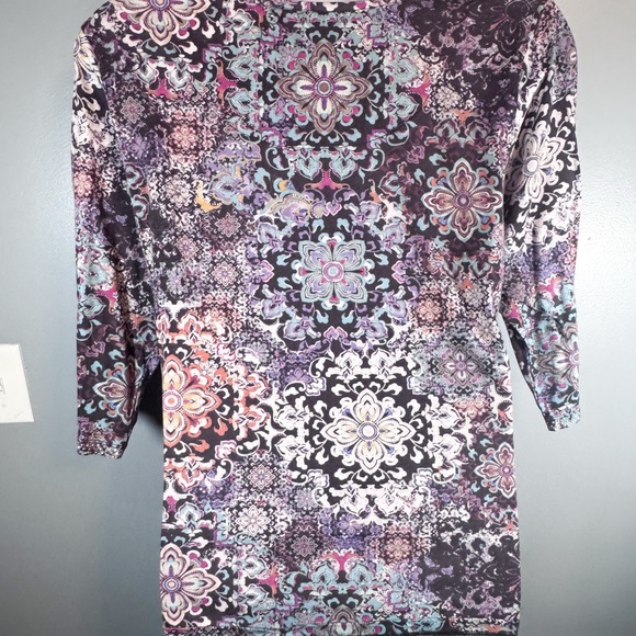 Gloria Vanderbilt Women’s 3X Embellished Paisley Top - Picture 6 of 13